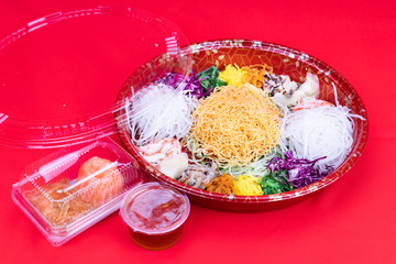Takeaway pack of Yee Sang or Yusheng for convenience