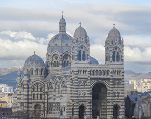 Fototapeta na wymiar cathédrale Marseille