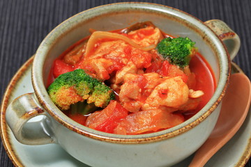 鶏肉のトマト煮