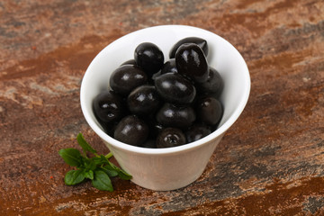 Black olives in the bowl