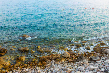  sea ​​waves on the stone coast
