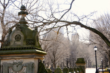 Fototapeta premium The ornately carved and decorated piers, balustrades and ramps leads people from the city proper to the inner sanctum of Central Park's grand Bethesda Terrace.
