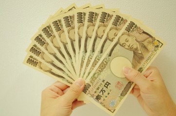 日本円 100万円の現金