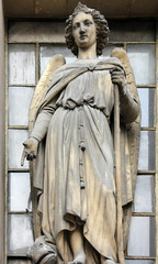 Obraz premium Archangel Raphael, Madeleine church in Paris