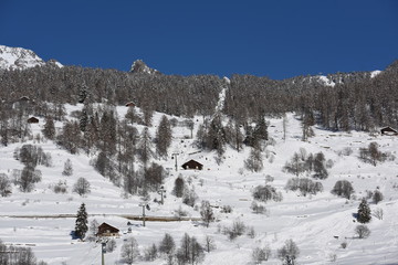 montagna neve funivia nevicata inverno vacanza 