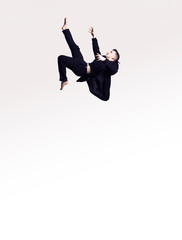 fall into emptiness Whiteground © Daniel