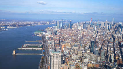 Fototapeta na wymiar The Hudson River in New York and Manhattan from above