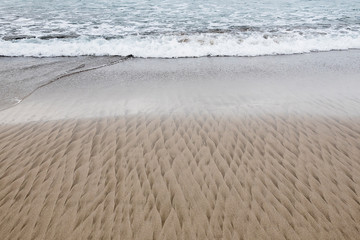 strong wind pattern in the sand