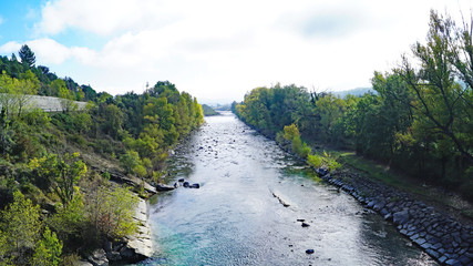 Río Ara en Huesca, Aragón, España