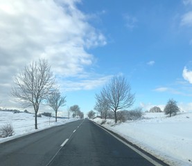 Obraz premium Snow road