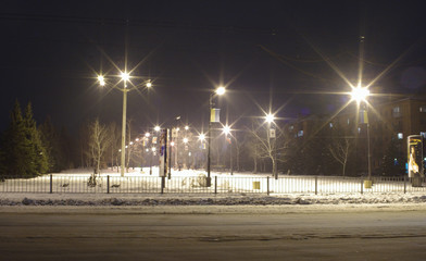 алея с фонарями