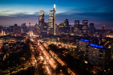 Obraz premium Aerial of Foggy Sunrise in Philadelphia