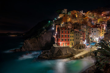 Fototapeta na wymiar Riomaggiore by night Cinque Terre SP