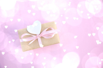 Geschenk mit Herz rosa zum Muttertag Valentinstag 