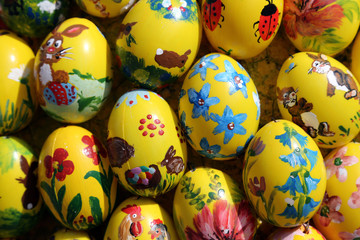 Fototapeta na wymiar Easter eggs exposed in front of the parish church of St. Stephen in Wasseralfingen, Germany