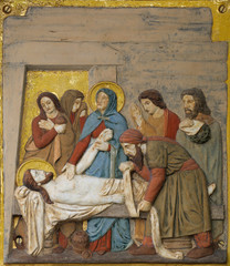 Naklejka premium Jesus body is removed from the cross, 13th Stations of the Cross in Hohenberg, Germany