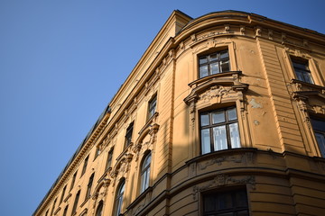 Fototapeta na wymiar facade of an old building