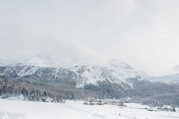 Fototapeta premium Surlej, Silvaplana, Dorf, Engadiner Dorf, Oberengadin, Corvatsch, Alpen, Winter, Wintersport, Graubünden, Schweiz