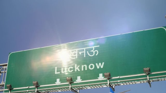 Airplane Landing Lucknow