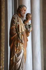 Saint-Antoine de Padoue et Jésus-Christ Enfant. Collégiale Saint-Jacques-le-Majeur. Sallanches. / Anthony of Padua and Jesus. Saint James's collegiate church. Sallanches.