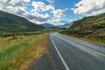 Fototapeta na wymiar on the road in the mountains, arthurs pass, new zealand 5
