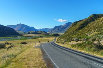 Fototapeta premium on the road, arthurs pass, new zealand 1