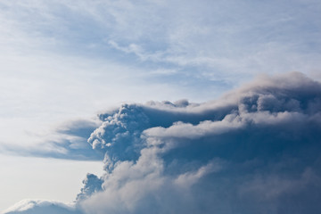 桜島の巨大な噴煙