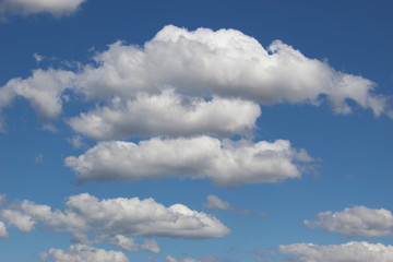 Nuages dans le ciel (cumulus) 14
