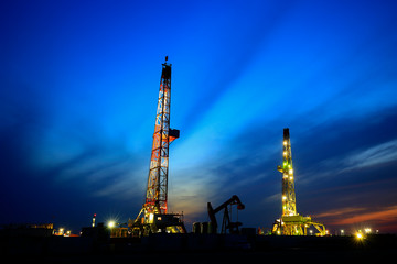 Oil drilling rig