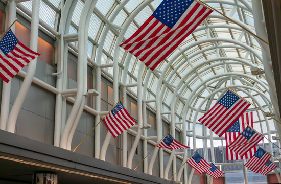 American flags decorations in Ohare airport