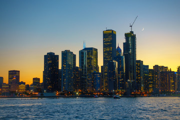 Obraz premium Chicago panoramę panoramę wieżowców w centrum miasta