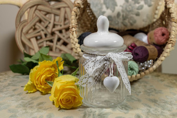 Loisirs et passe-temps féminins couture, jardinage, décoration intérieure et vannerie