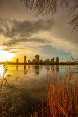 Obraz premium sunset on old danube river 