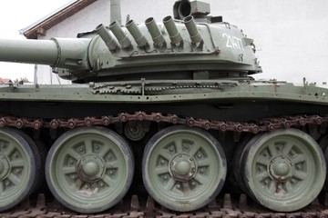 Fototapeta na wymiar Heavy tank T-80 in Vukovar, Croatia - leftover after Croatian War of Independence, 1991 - 1995