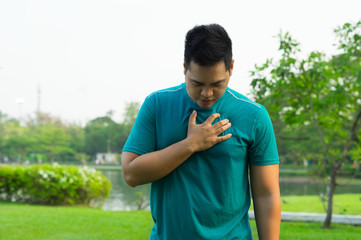 Asian man had chest pain when outdoor exercise.