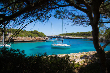 Fototapeta na wymiar Wunderschöne Buchten auf Mallorca