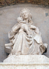 Madonna and Child with Saints, Lunette of San Petronio Basilica by Jacopo della Quercia in Bologna, Italy