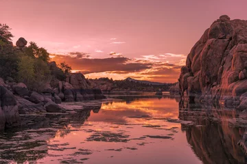 Papier Peint photo autocollant Arizona Coucher de soleil pittoresque à Watson Lake Prescott Arizona