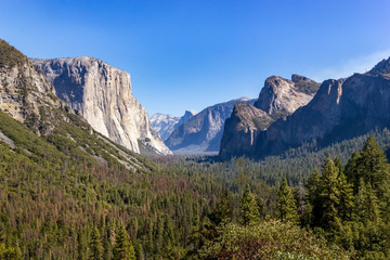 Scenic Yosemite National Park and Half Dome