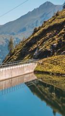 Obraz na płótnie Canvas Smartphone HD Wallpaper of beautiful alpine view at Kitzsteinhorn - Salzburg - Austria