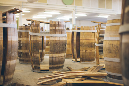 Building wooden casks