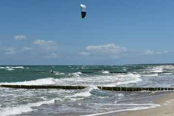 Kitesurfer an der Ostsee