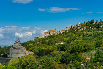 Fototapeta na wymiar Medieval old italian city on the top of the hill, Tuscany