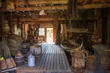 Fototapeten Schiff Fischerdorf in den Bergen auf den Lofoten in Norwegen  © tmag