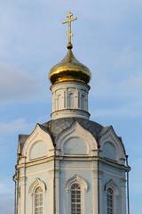 Fototapeta na wymiar Golden dome of the church