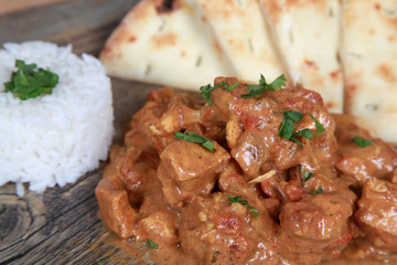 Butter Chicken with Naan Bread