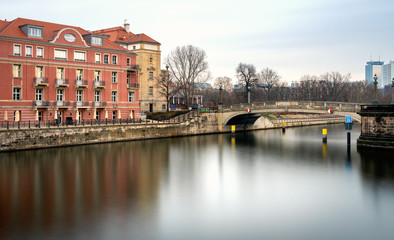 an der Monbijoubrücke in Berlin