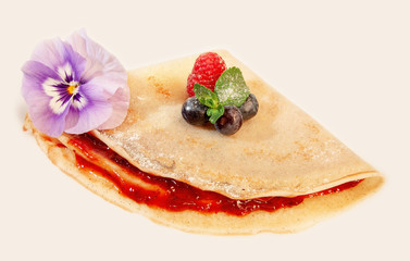 Crêpes ai frutti di bosco