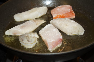 Fisch in Pfanne