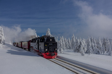 Unterwegs in der Winterlandschaft durch den schönen Harz